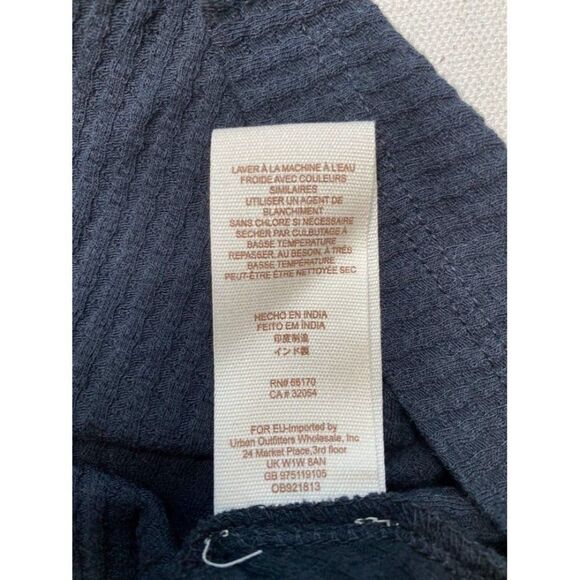 Free People Embroidered Blouse Top Women's XS Black Bell Sleeves V-Neck NEW - Picture 13 of 14